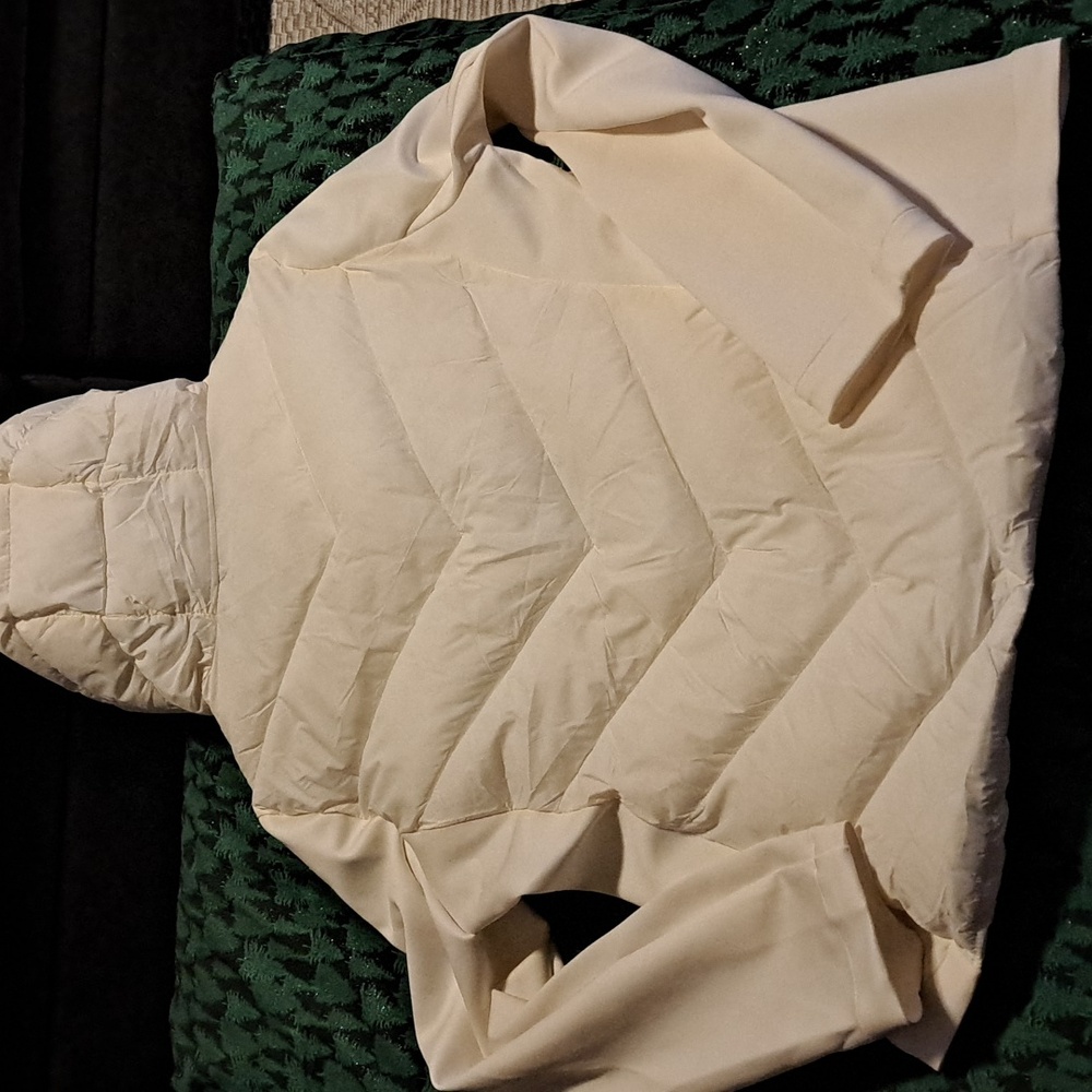 DKNY Women's White Puffer Jacket Scuba Sleeves New Sizes 1 Large 1 Medium - Picture 4 of 4